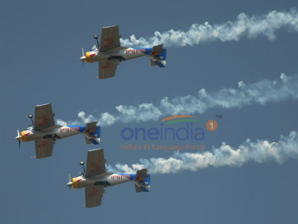 Aero India 2015 attracts huge crowd on 2nd day