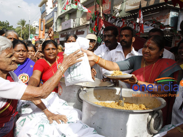 பிரியாணி வேறயா