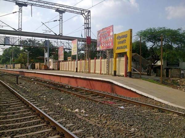 பெரம்பூரில் ரயில்வே கோச்கள்: