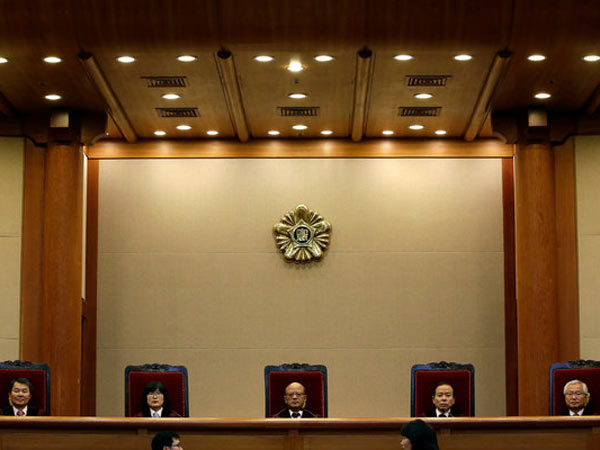 கண்டனைத்துக்குரியதுதான்.. ஆனா பர்சனலாச்சே!