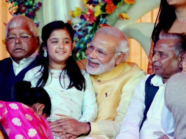 திலக் நிகழ்ச்சியில்