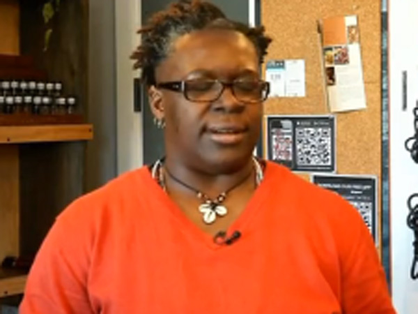 டொபாகோவில் பிறந்தவர்...