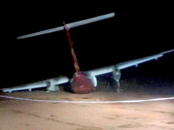 Spice Jet flight skids off runway at Hubli, all 78 on board safe Spice Jet flight skids off runway at Hubli, all 78 on board safe