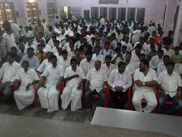 Cauvery Movement stage protests in Central government offices