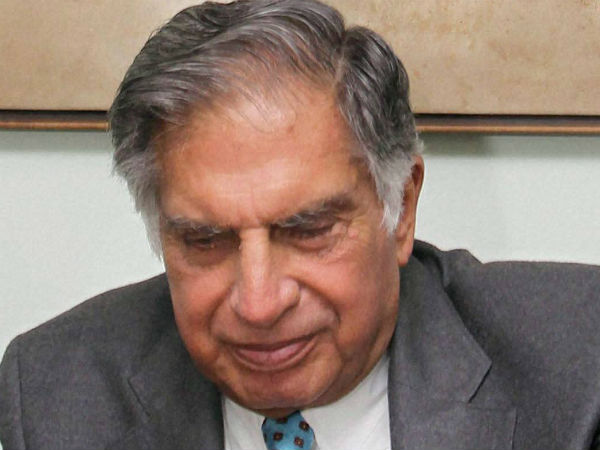 முதல் முயிற்சியில் தடுமாற்றம்