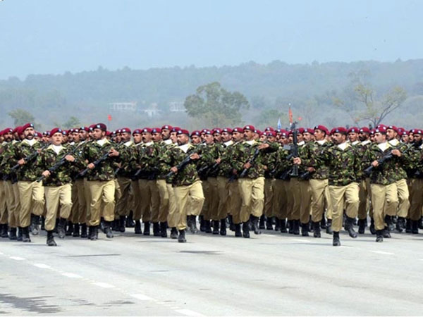 Pakistan holds first Republic Day parade in seven years