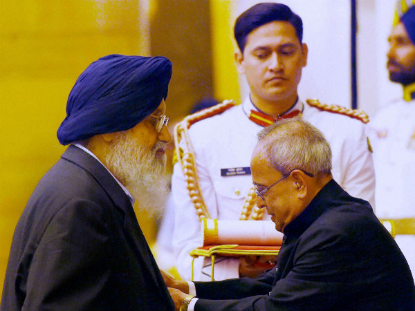 President confers Bharat Ratna on Malviya
