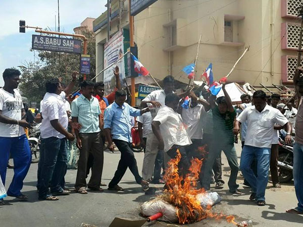 Protest in Tamil Nadu Over Killing of 20 Tamils in Andhra