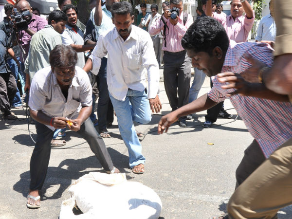 Protest in Tamil Nadu Over Killing of 20 Tamils in Andhra