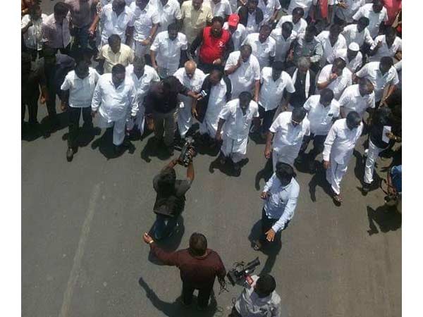 Vaiko holds rally towards Chittoor Vaiko holds rally towards Chittoor