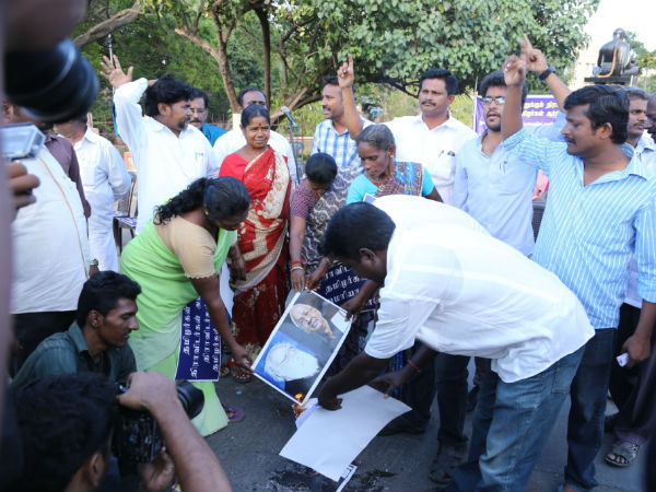 போராட்டம்