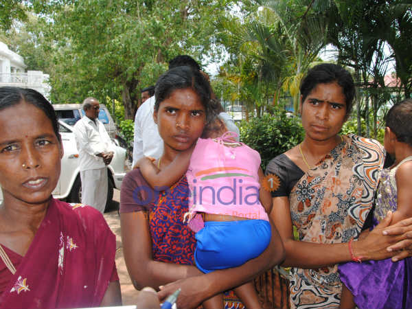 National ST Commission officers met the family members of the 20 people who killed in Andhra