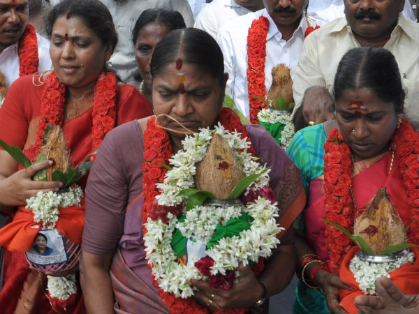 வழக்கம் போல வளர்மதி!