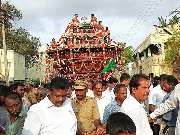 பெரிய கோவிலுக்கு புதிய தேர்