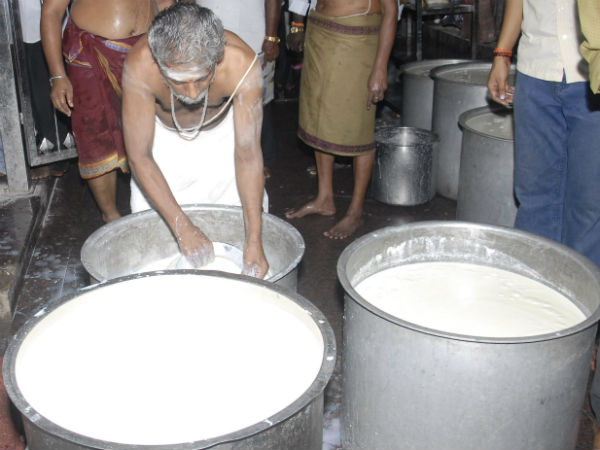 பூஜைகள்... யாகங்கள்...