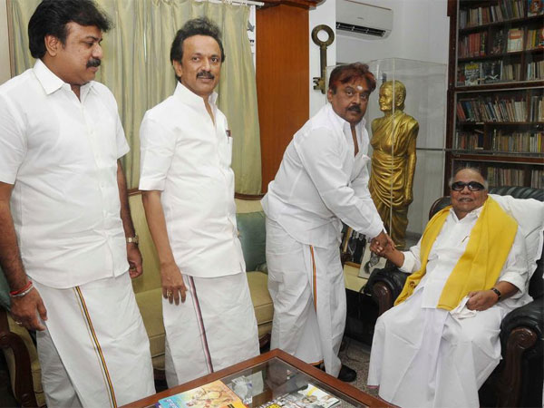 கோரிக்கைகள்