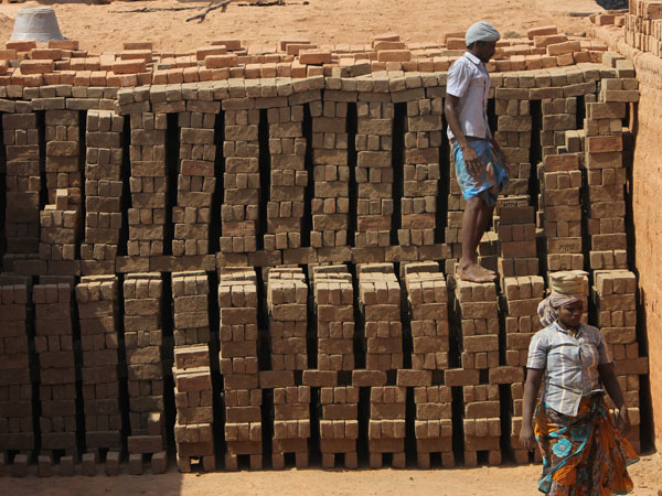 பின்னால் ஒரு கதை: