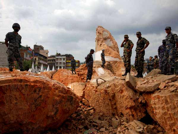 8 லட்சம் மக்கள்...