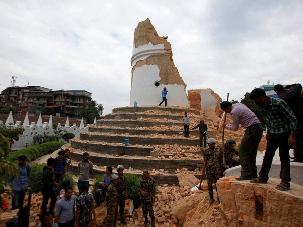 பாதுகாப்பான இடத்திற்கு பயணம்...