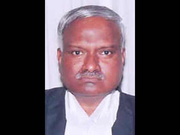 திங்கள்கிழமை தீர்ப்பு