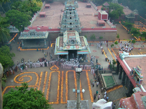 தனியே கோவில் கட்டி செய்யட்டுமே