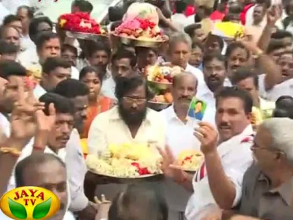 மக்கள் முதல்வர்