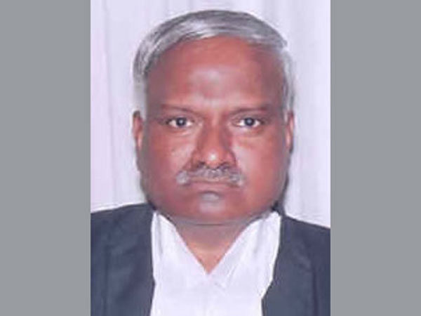 தீர்ப்பையே மாற்ற வேண்டும் தீர்ப்பையே மாற்ற வேண்டும்