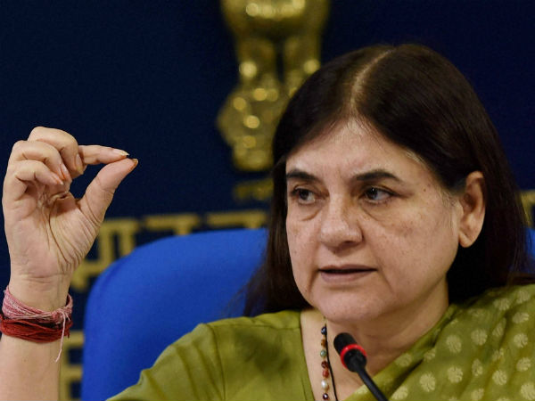 Gateman alleges assault by Menaka Gandhi Gateman alleges assault by Menaka Gandhi