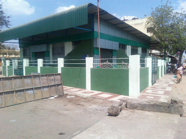 2 இடத்தில்