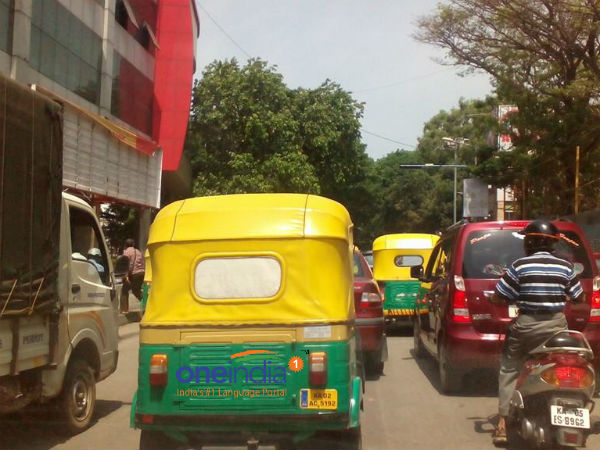 தமிழர்கள் ஆதிக்கம்