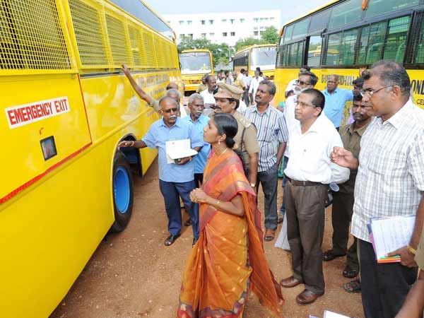 636 வாகனங்கள்