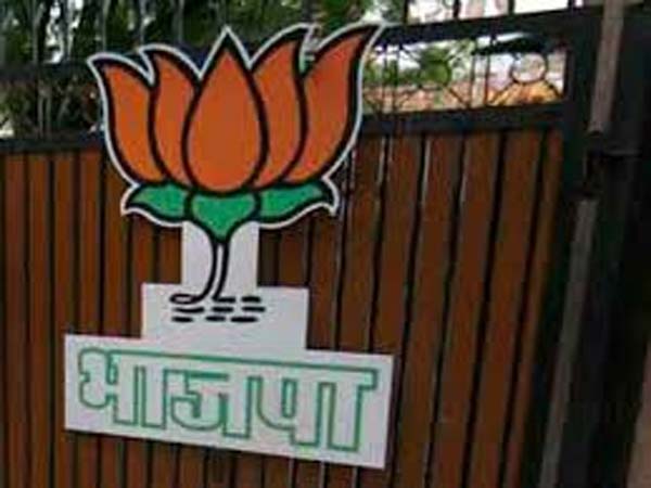 Truth vs Hype: Crores of Swachh Bharat Toilets, But Where are the Users? Truth vs Hype: Crores of Swachh Bharat Toilets, But Where are the Users?