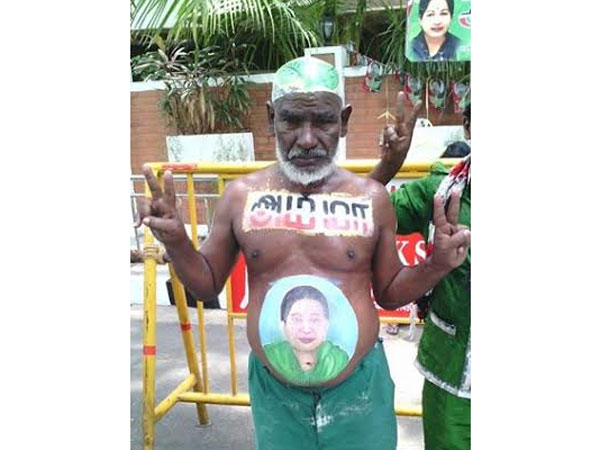 ADMK cadres siege Tasmac shops