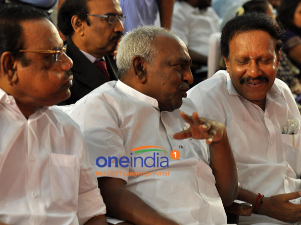 Central minister Pon.Ra attends jaya’s crowning function
