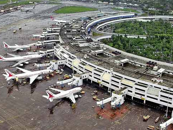 Some suspicious objects flown on Mumbai Air Strip Some suspicious objects flown on Mumbai Air Strip