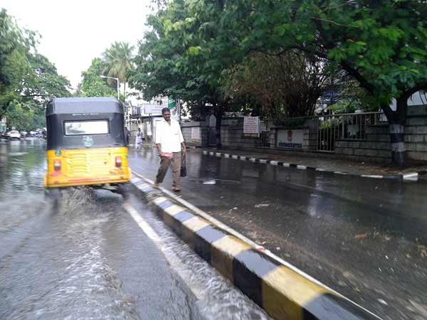 மாலையில் மழை