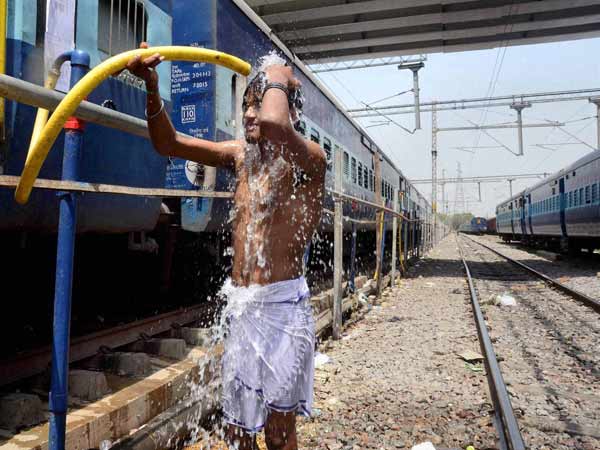 வீசிய அனல்காற்று