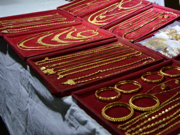 Young woman missing with 10 sovereign jewels, Rs.5,000 cash Young woman missing with 10 sovereign jewels, Rs.5,000 cash
