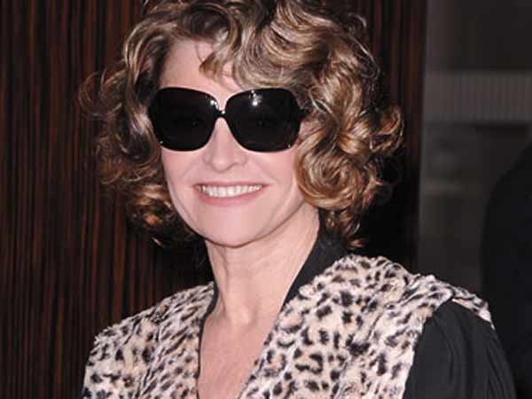 75 வயது நடிகை