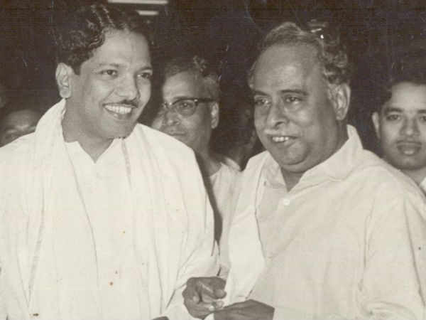 தங்கம் அணியா தலைவர்