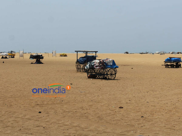 Vendors restricted to six zones on the Marina