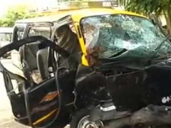Two dead, four injured in fatal road accident in Mumbai