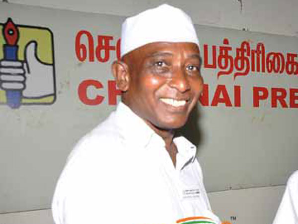 உண்ணாவிரதத்தில் குதித்த சசிபெருமாள்