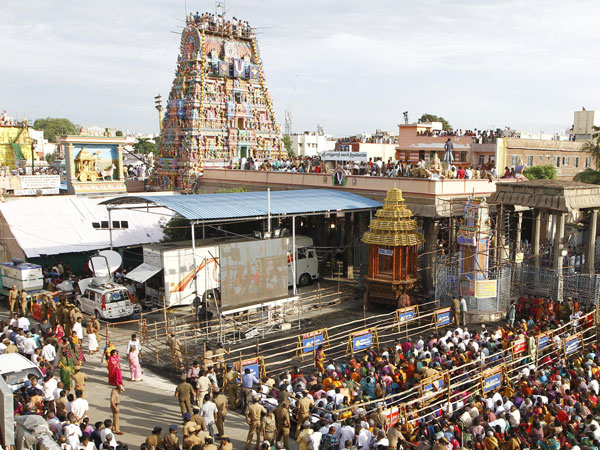 Thousands witness Parthasarathi temple kumbabishekam