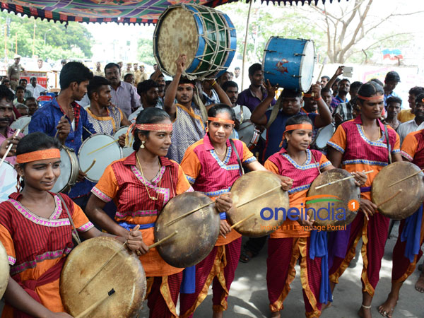 Writers and artists association protested in Chennai 