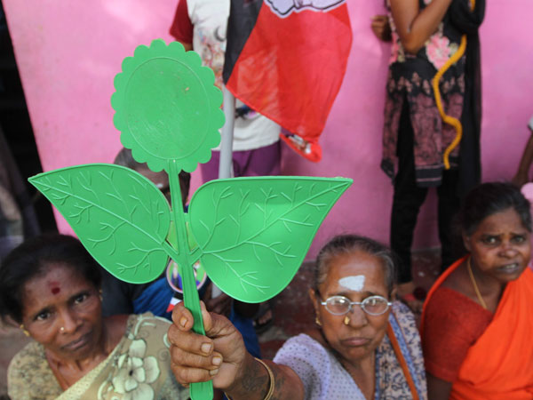 தனித்தனியே இருக்கணும்