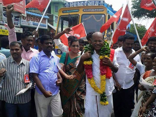 2 லட்சம் வாக்குகள் வித்தியாசத்தில் வெற்றி பெற்று கின்னஸ் சாதனை படைக்க வேண்டும் என்று ஆளுங்கட்சியினர் வியூகம் அமைத்துள்ளனரே? 2 லட்சம் வாக்குகள் வித்தியாசத்தில் வெற்றி பெற்று கின்னஸ் சாதனை படைக்க வேண்டும் என்று ஆளுங்கட்சியினர் வியூகம் அமைத்துள்ளனரே?