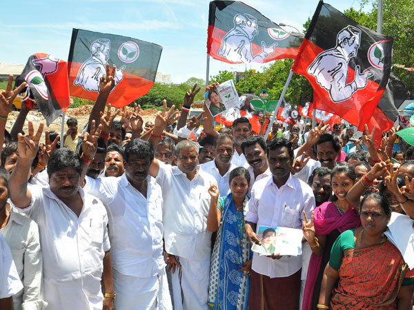 விடிய விடிய வேலை