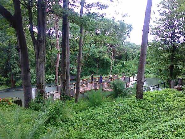 அடிக்குது குளிரு: