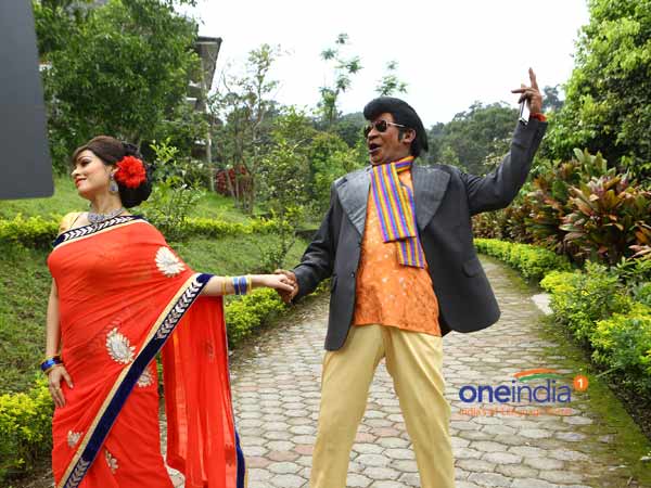 எலி படத்தைக் கெடுக்க...